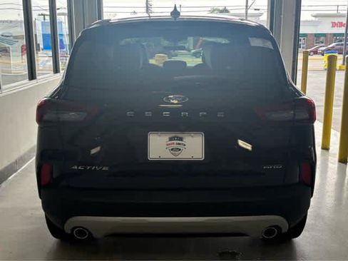 New 2025 Ford Escape Active w/ Cold Weather Package image 5