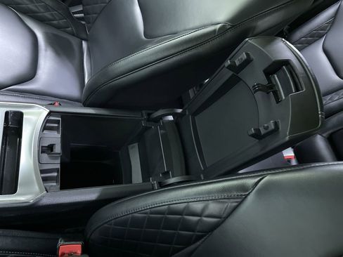 Used 2024 Ford Edge Titanium image 25