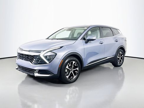 Used 2023 Kia Sportage EX FWD image 4
