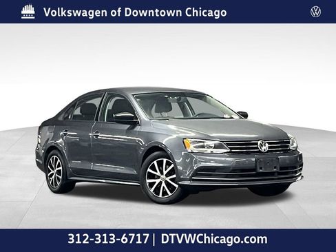 Used 2016 Volkswagen Jetta SE FWD image 1