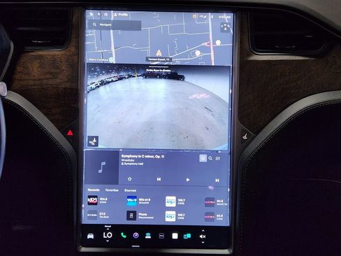 Used 2018 Tesla Model X 75D image 36