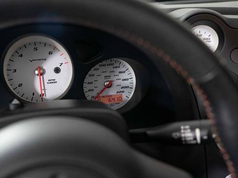 Used 2005 Dodge Viper SRT-10 w/ Copperhead Edition Group RWD image 18