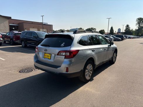 Used 2016 Subaru Outback 2.5i Premium AWD/4WD image 2