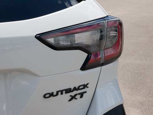 Used 2021 Subaru Outback Onyx Edition XT w/ Popular Package #2 AWD/4WD image 17