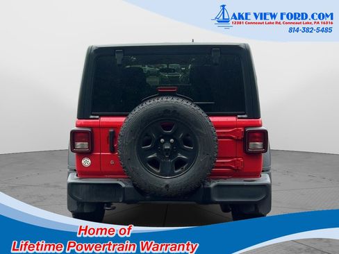Used 2018 Jeep Wrangler Unlimited Sport AWD/4WD image 7