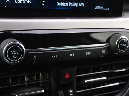 Used 2020 Ford Escape SEL image 31