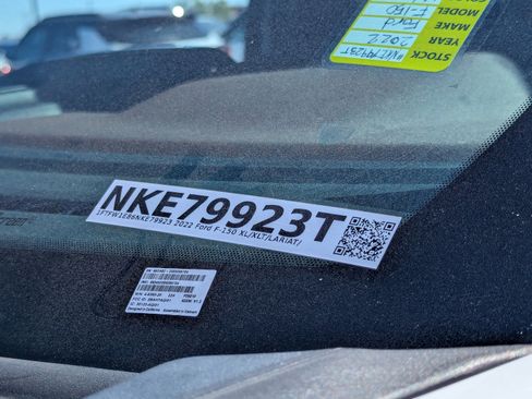 Used 2022 Ford F150 Lariat w/ Max Trailer Tow Package image 33