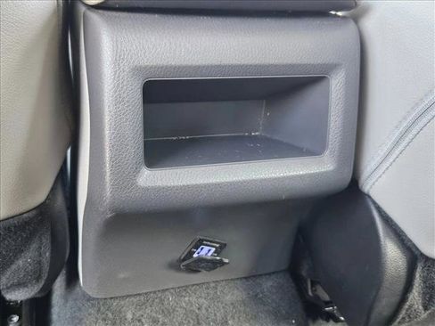 Used 2022 Toyota Camry SE FWD image 16