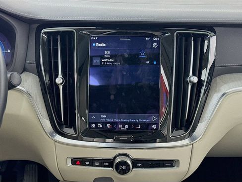 Used 2024 Volvo S60 T8 Ultimate w/ Climate Package image 15