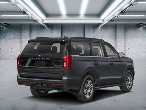 New 2026 Ford Expedition Active image 2