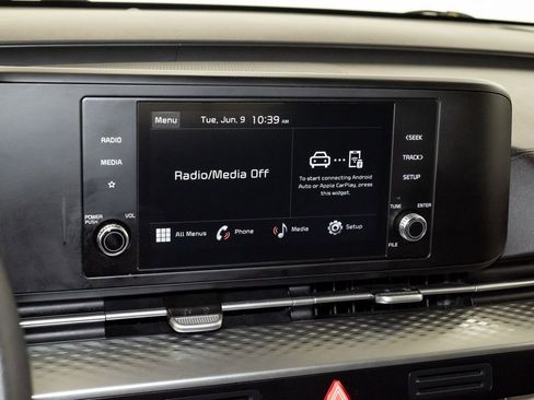 Certified 2023 Kia Carnival LX FWD image 16