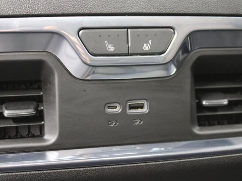 Used 2024 Chevrolet Silverado 1500 High Country w/ High Country Premium Package image 11