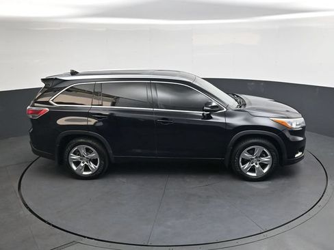 Used 2015 Toyota Highlander Limited AWD/4WD image 24