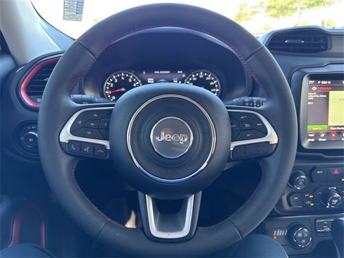 Used 2023 Jeep Renegade Trailhawk image 15