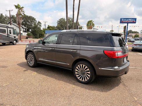 Used 2018 Lincoln Navigator Reserve w/ Technology Package AWD/4WD image 10