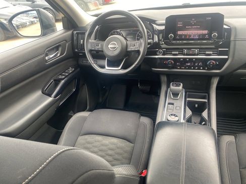 Used 2022 Nissan Pathfinder SV w/ SV Premium Package image 20