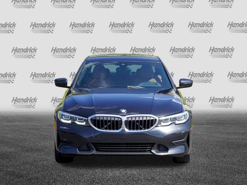 Used 2022 BMW 330i Sedan w/ Premium Package 2 RWD image 3