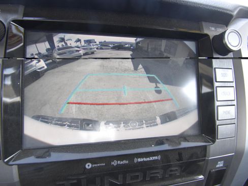 Used 2021 Toyota Tundra SR5 w/ SR5 Upgrade Package RWD image 7