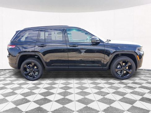 New 2026 Jeep Grand Cherokee Limited image 11