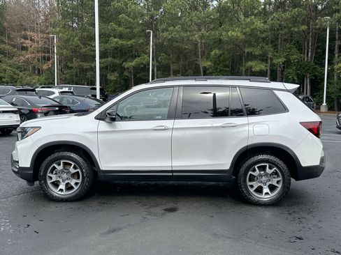 Certified 2023 Honda Passport TrailSport image 7