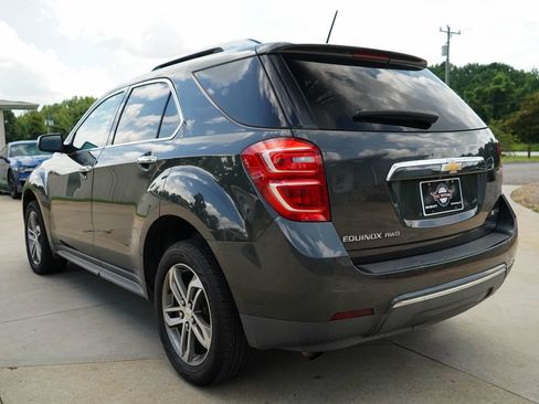 Used 2017 Chevrolet Equinox Premier w/ Enhanced Convenience Package AWD/4WD image 4