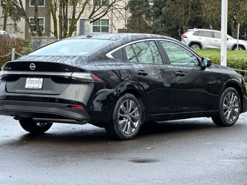 New 2026 Nissan Sentra SL image 2