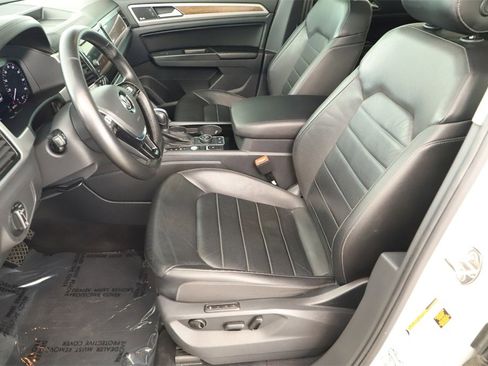 Used 2018 Volkswagen Atlas SEL Premium image 24