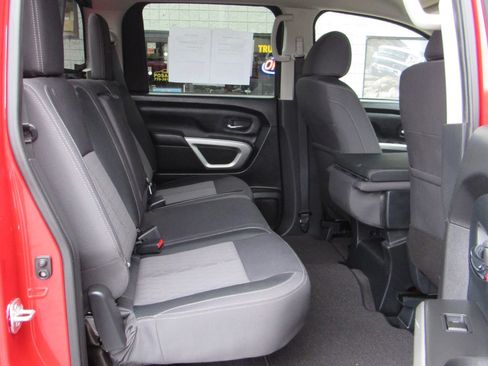 Used 2021 Nissan Titan SV w/ Accessory Utility Package RWD image 19