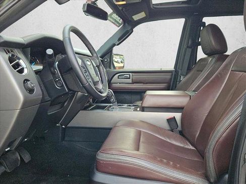 Used 2017 Ford Expedition Platinum image 17