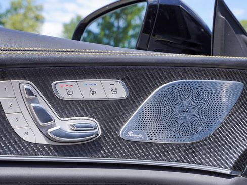 Used 2019 Mercedes-Benz AMG GT 63 S w/ Driver Assistance Package image 32