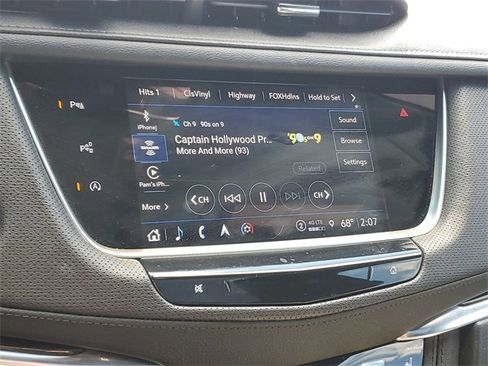 Certified 2022 Cadillac XT5 Premium Luxury w/ Technology Package image 18