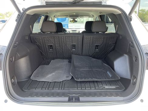 Used 2024 Chevrolet Equinox LT w/ LPO, Floor Liner Package FWD image 37