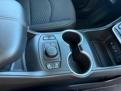 Used 2021 GMC Terrain SLE w/ Driver Convenience Package image 17