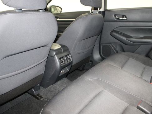 Used 2019 Nissan Altima 2.5 SV image 18