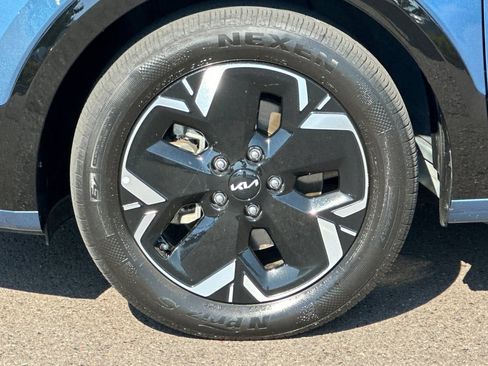 Used 2023 Kia Niro Wind FWD image 25