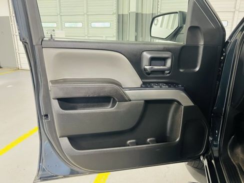 Used 2018 Chevrolet Silverado 1500 LT w/ All Star Edition image 21