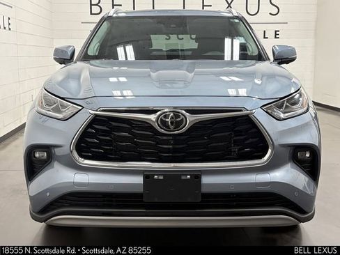 Used 2024 Toyota Highlander Platinum AWD/4WD image 7