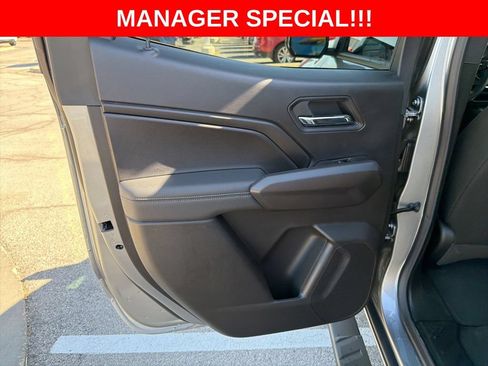 Used 2026 Chevrolet Colorado LT w/ Advanced Trailering Package AWD/4WD image 19