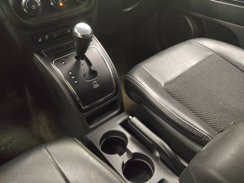 Used 2017 Jeep Patriot Sport w/ Power Value Group AWD/4WD image 26