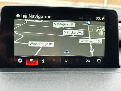 Used 2018 MAZDA CX-9 Touring image 44