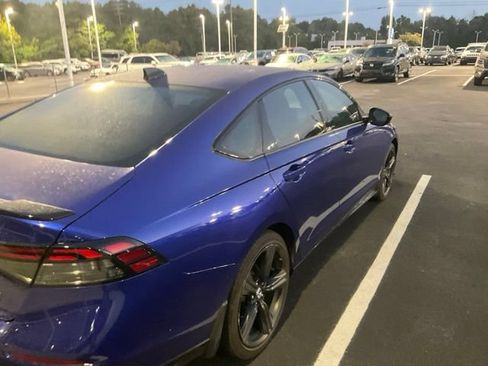 Used 2024 Honda Accord Sport image 6