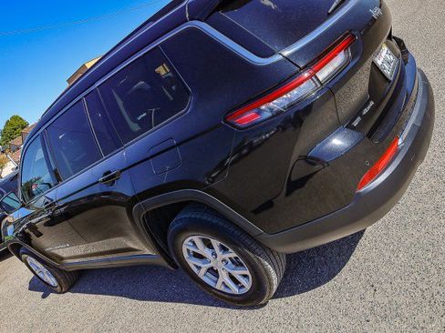 Used 2022 Jeep Grand Cherokee L Limited w/ Luxury Tech Group II image 8