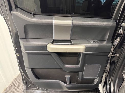 Used 2016 Ford F150 Lariat image 13