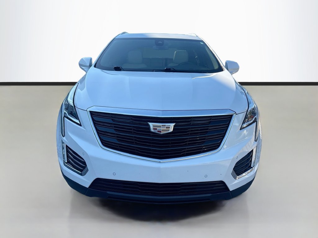 Used 2019 Cadillac XT5 Luxury w/ Sport Package FWD image 2