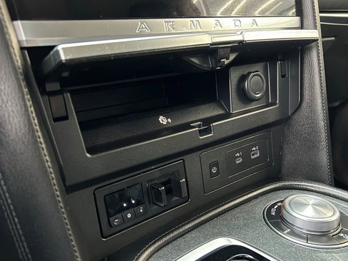 Used 2021 Nissan Armada SV image 47