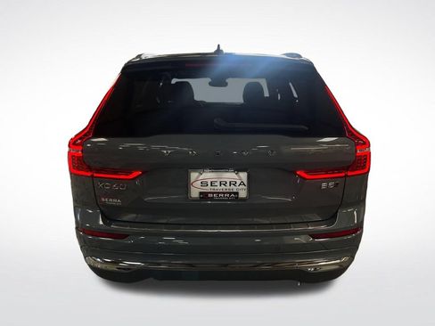 Used 2023 Volvo XC60 B5 Plus w/ Climate Package AWD/4WD image 5