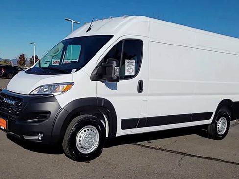 New 2026 RAM ProMaster 2500 w/ Premium Convenience Group image 4