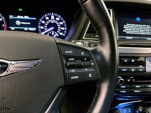 Used 2018 Genesis G80 3.8 AWD/4WD image 18