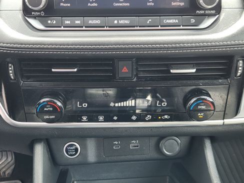 Certified 2022 Nissan Rogue SV AWD/4WD image 20