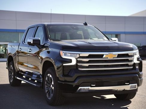 New 2026 Chevrolet Silverado 1500 High Country w/ Technology Package image 3